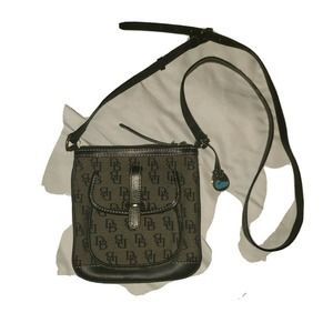 Vtg Dooney & Bourke Monogram Crossbody Canvas Bag‎ Y2K